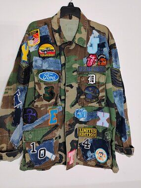 Men's small regular/ladies medium junk camo